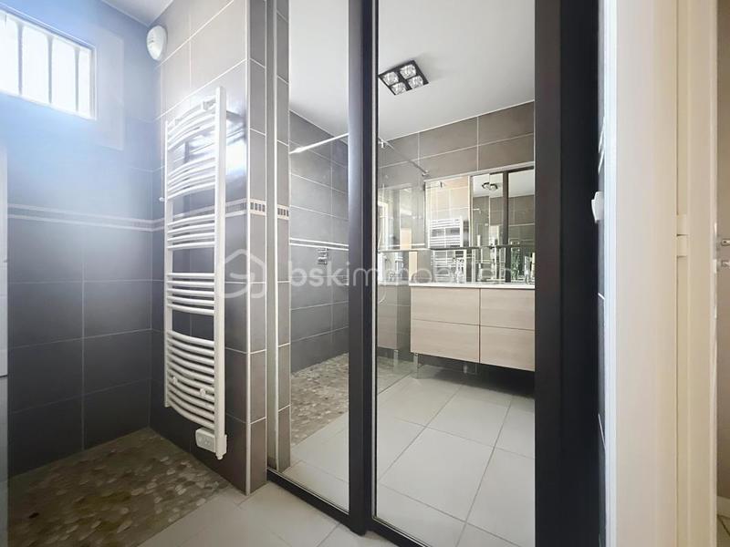 Appartement - 90 m² - 4 pièces