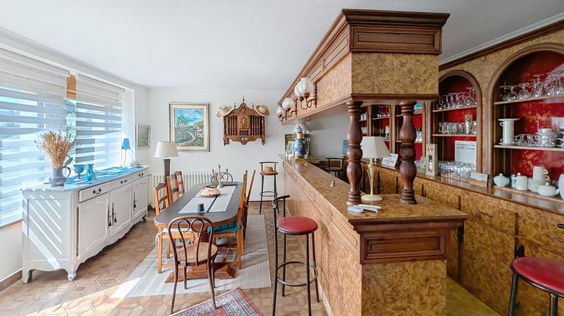 Maison - 160 m² - 8 pièces