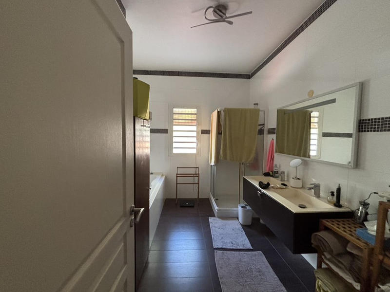 Villa - 179 m² - 6 pièces