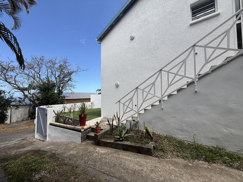 Appartement - 104 m² - 6 pièces