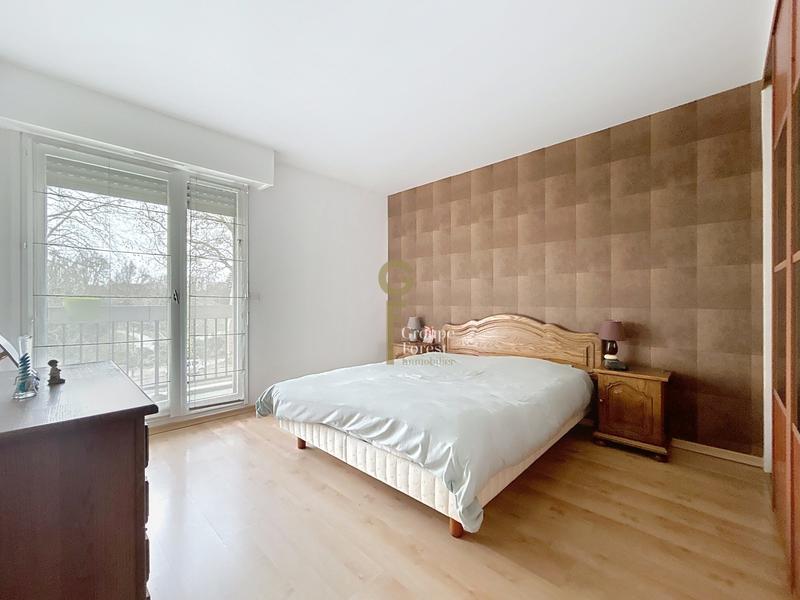 Appartement - 93 m² - 3 pièces