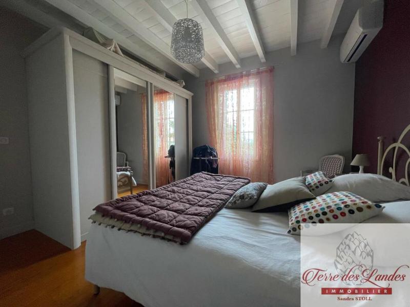 Propriété - 174 m² - 9 pièces