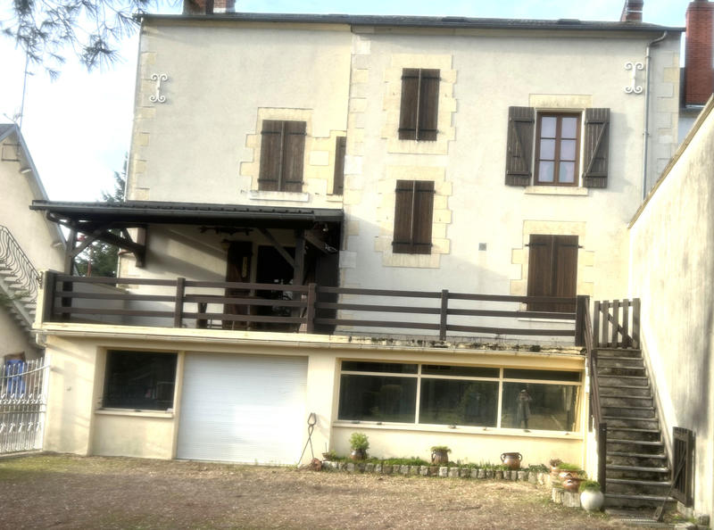 Maison - 227 m² - 7 pièces