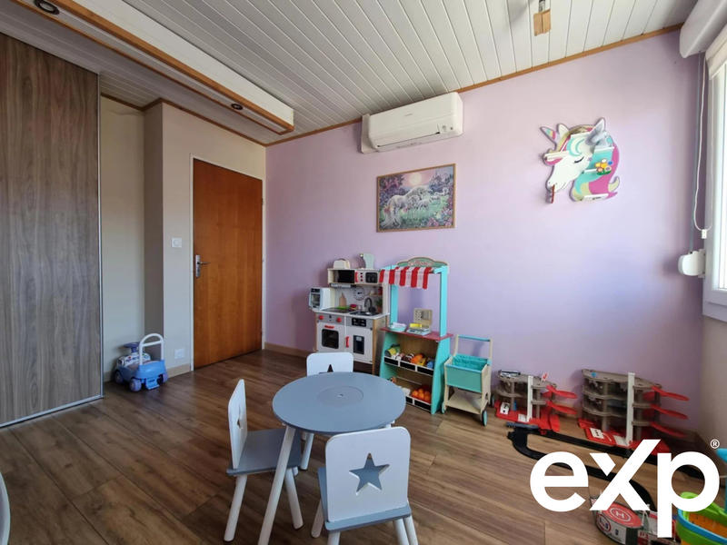 Maison traditionnelle - 100 m² - 4 pièces