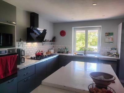 Maison - 140 m² - 4 pièces