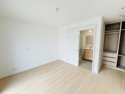 Maison - 104 m² - 4 pièces