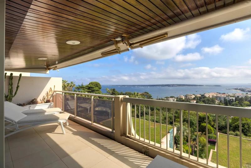 Appartement - 125 m² - 4 pièces