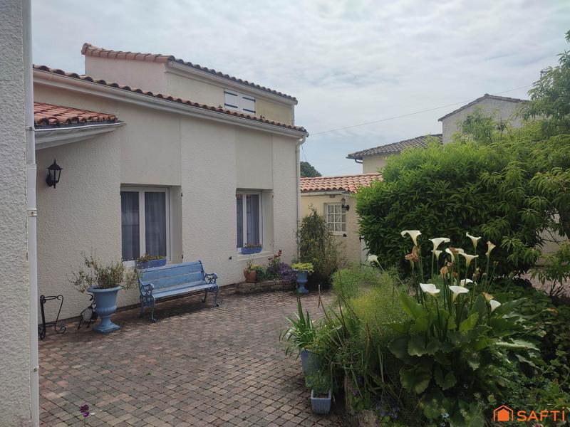 Maison - 163 m² - 7 pièces