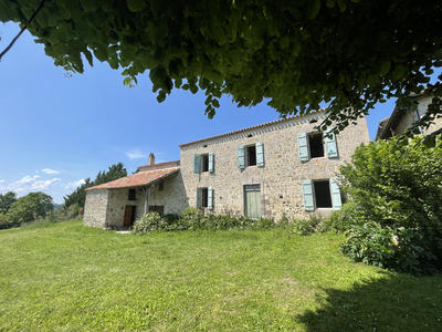 Maison - 280 m² - 14 pièces