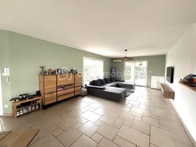 Maison traditionnelle - 155 m² - 6 pièces