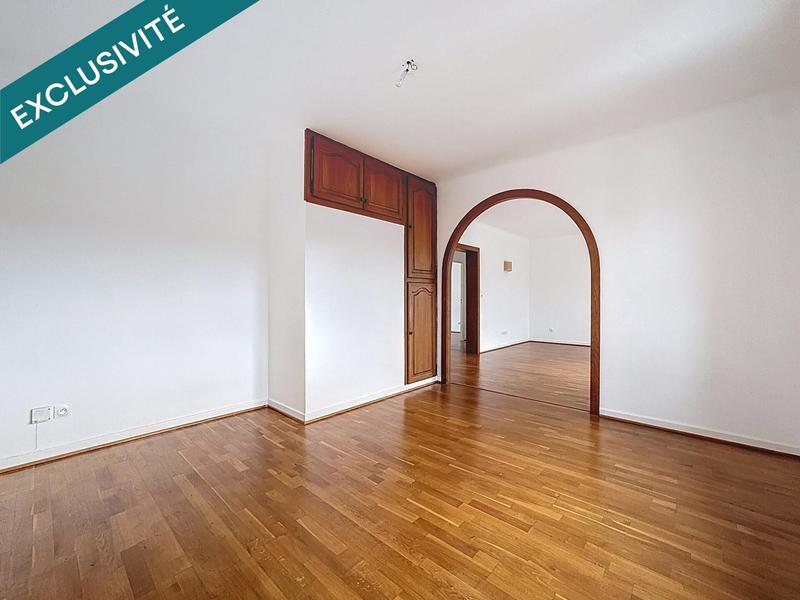 Appartement - 92 m² - 5 pièces