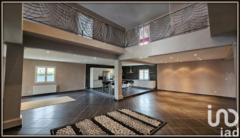 Maison de maîtres - 462 m² - 9 pièces