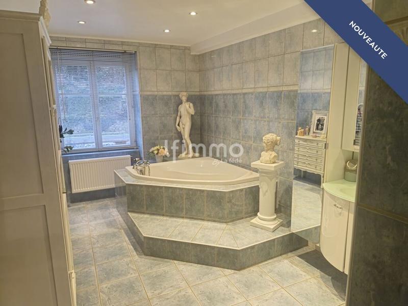 Appartement - 155 m² - 5 pièces