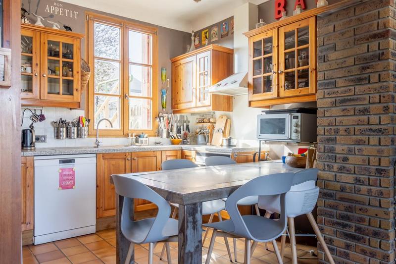 Maison - 90 m² - 5 pièces