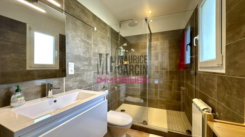 Appartement - 93 m² - 4 pièces