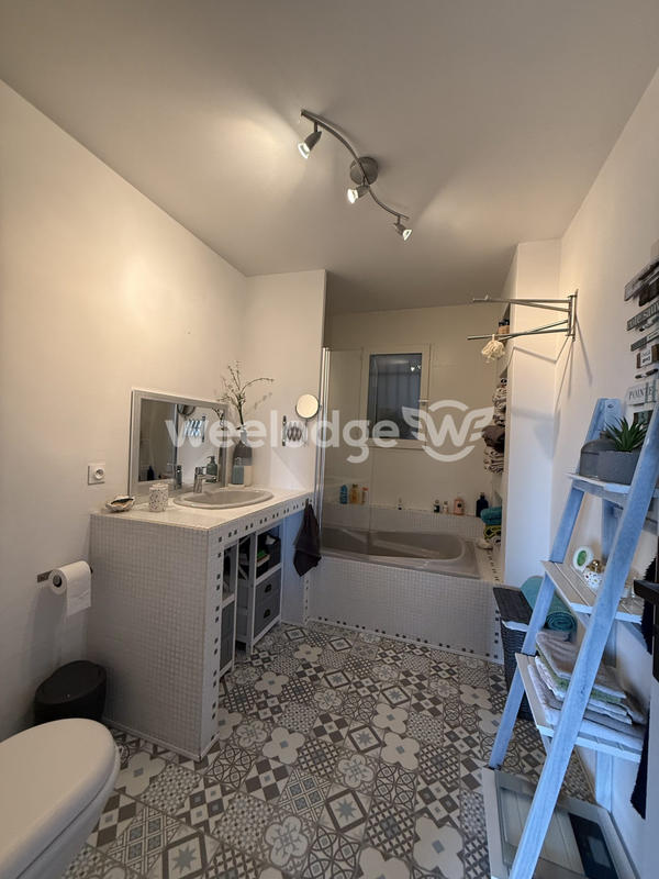 Maison traditionnelle - 207 m² - 6 pièces