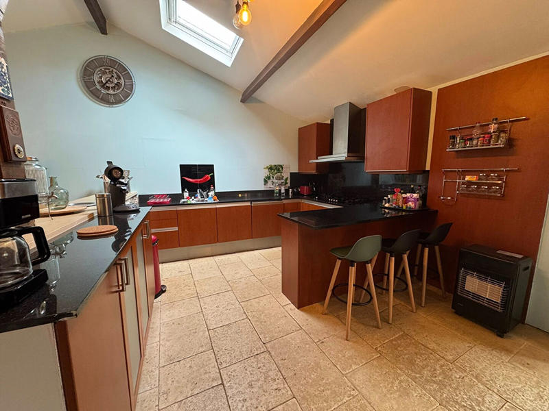 Moulin - 250 m² - 9 pièces