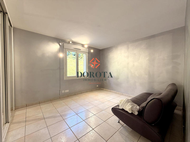 Maison traditionnelle - 162 m² - 5 pièces