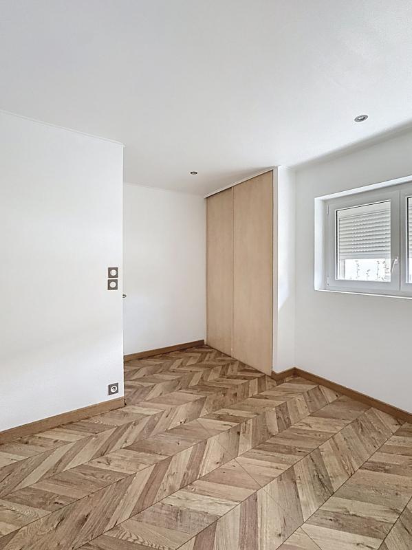 Appartement - 82 m² - 3 pièces