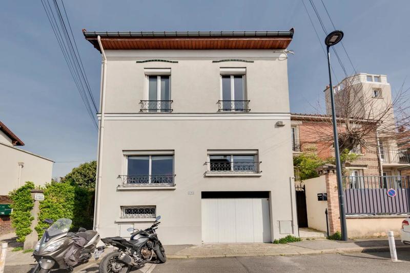 Maison - 180 m² - 7 pièces