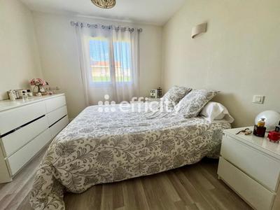 Villa - 137 m² - 5 pièces