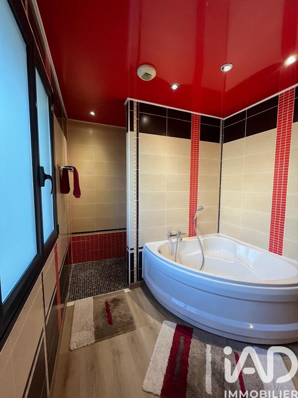 Maison - 190 m² - 7 pièces