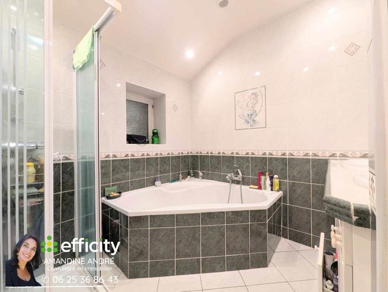 Appartement - 144 m² - 5 pièces