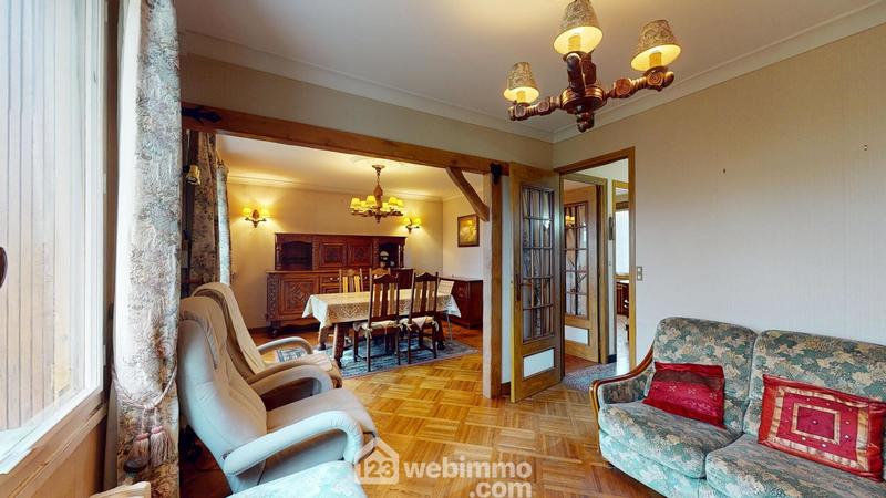 Maison - 77 m² - 5 pièces