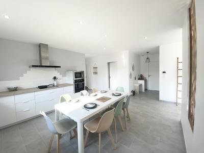 Maison - 137 m² - 5 pièces