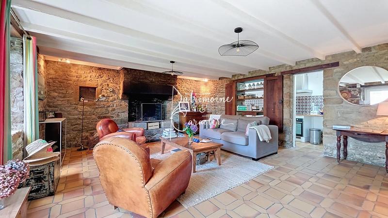 Maison - 95 m² - 5 pièces