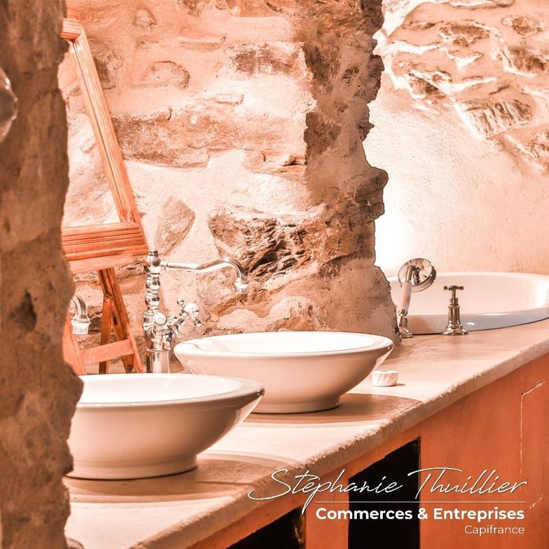 Fonds de commerce - 900 m²