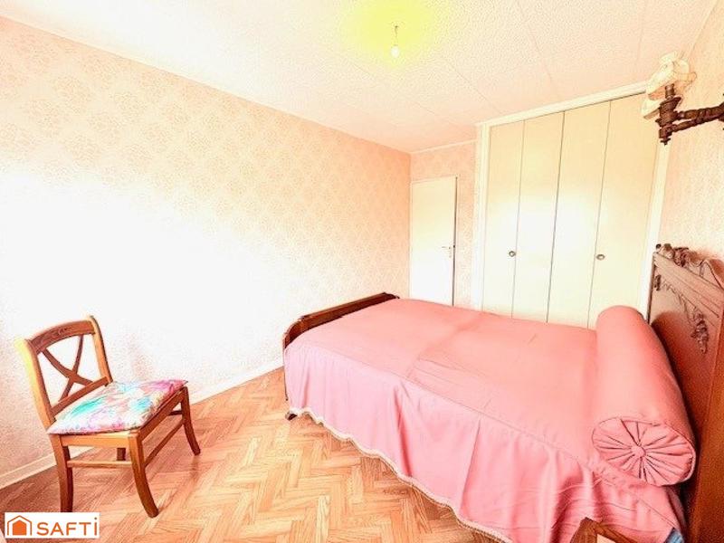 Appartement - 77 m² - 5 pièces