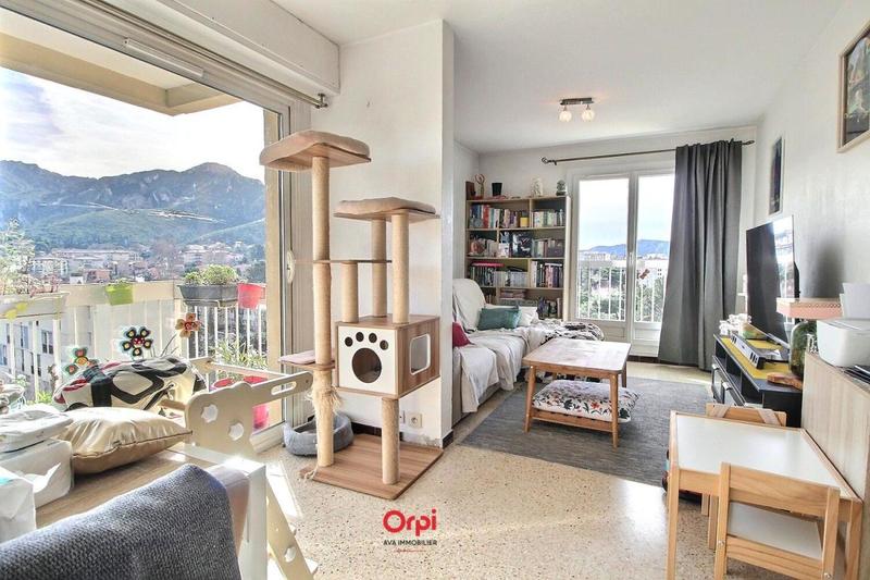 Appartement - 71 m² - 3 pièces