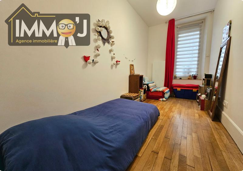 Appartement - 87 m² - 5 pièces