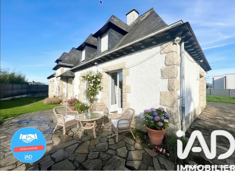 Maison - 197 m² - 10 pièces