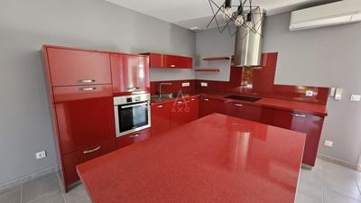 Maison - 107 m² - 6 pièces