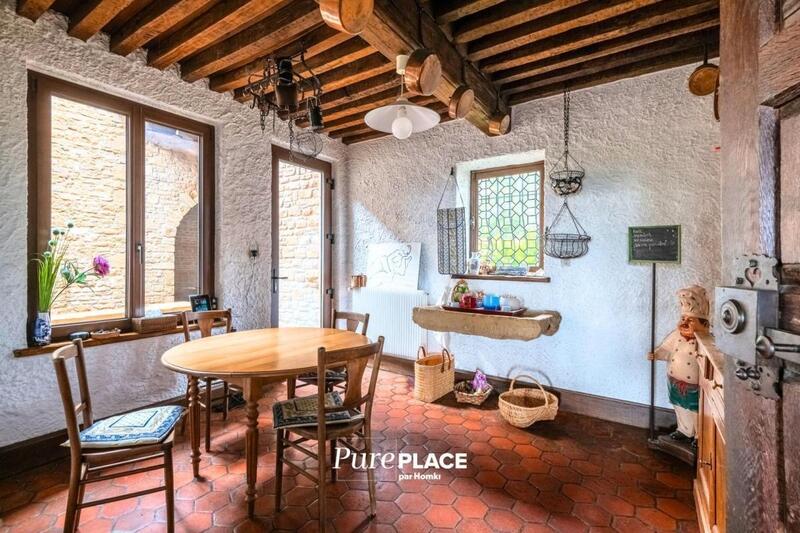 Maison - 262 m² - 6 pièces