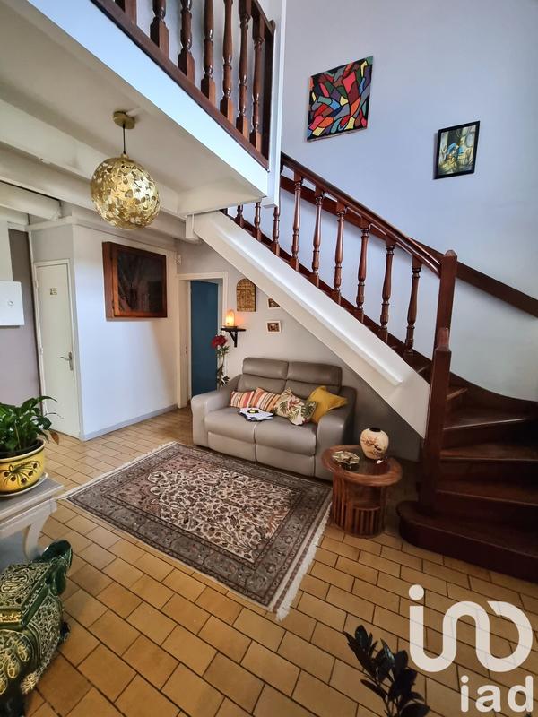 Maison - 200 m² - 6 pièces