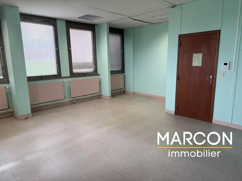 Bureau - 100 m² - 5 pièces