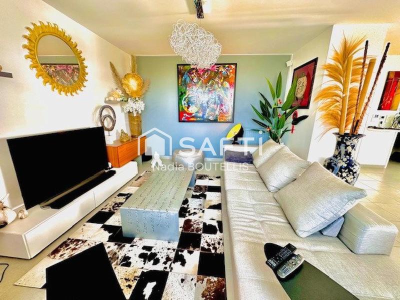 Appartement - 90 m² - 4 pièces