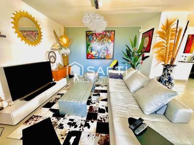 Appartement - 90 m² - 4 pièces