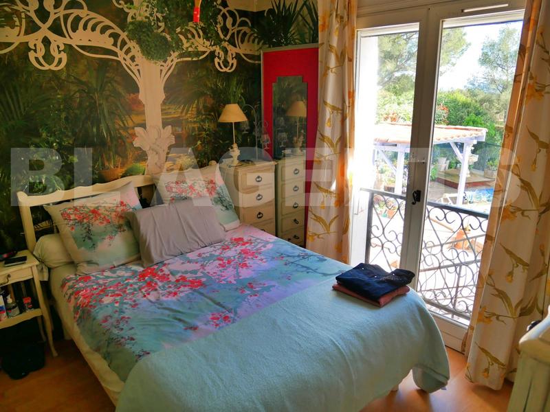 Maison - 137 m² - 8 pièces