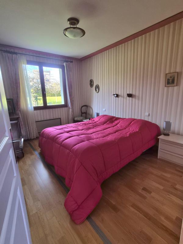 Maison - 140 m² - 5 pièces