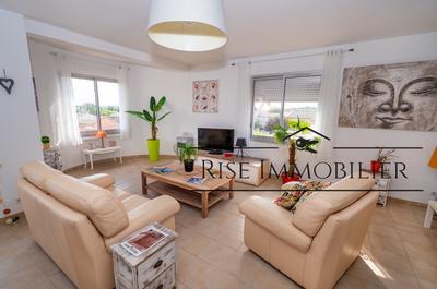 Appartement - 97 m² - 4 pièces