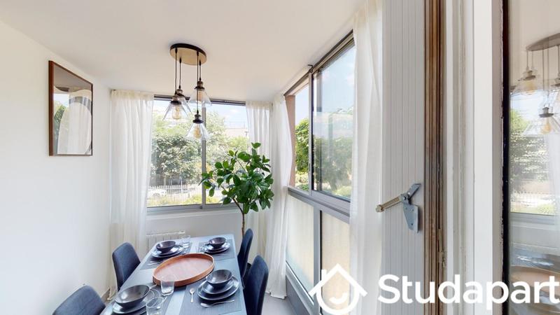 Chambre - 13 m² - 1 pièce