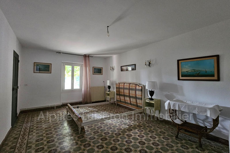 Mas - 200 m² - 6 pièces