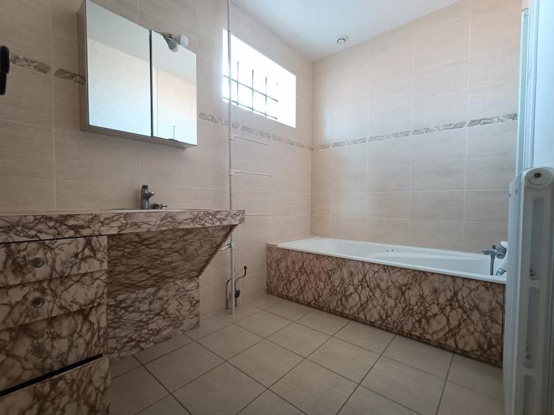 Maison traditionnelle - 170 m² - 7 pièces