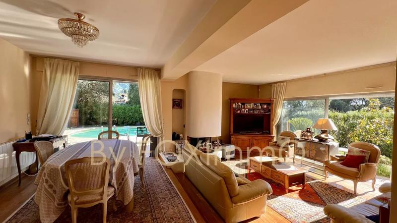 Maison - 151 m² - 6 pièces