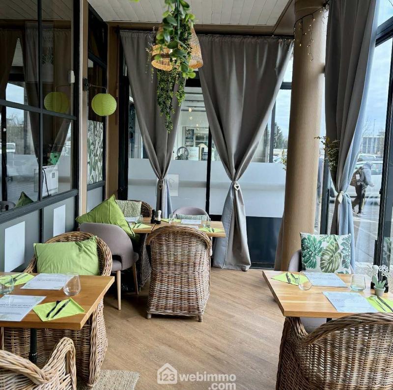 Local commercial - 114 m² - 3 pièces