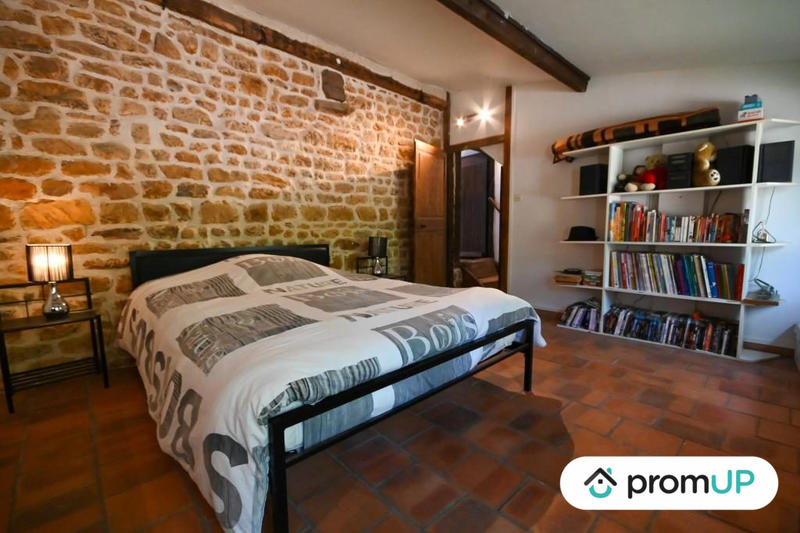 Maison ancienne - 240 m² - 8 pièces